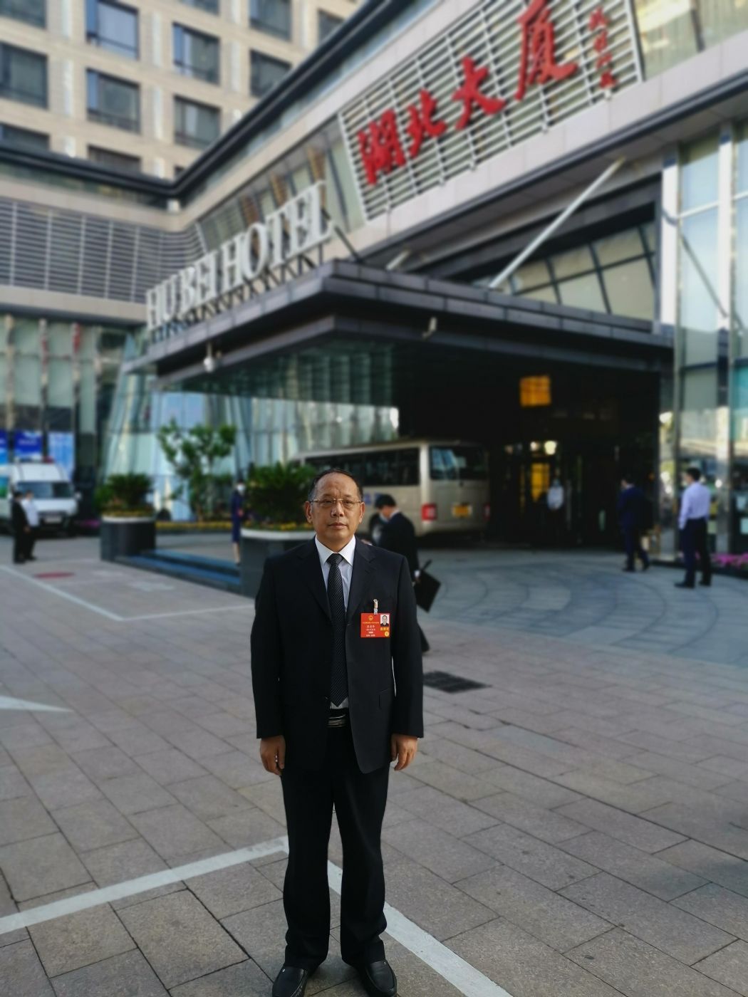 3.全国人大代表、易游（中国）<head>特飞所高级主任设计师张金华