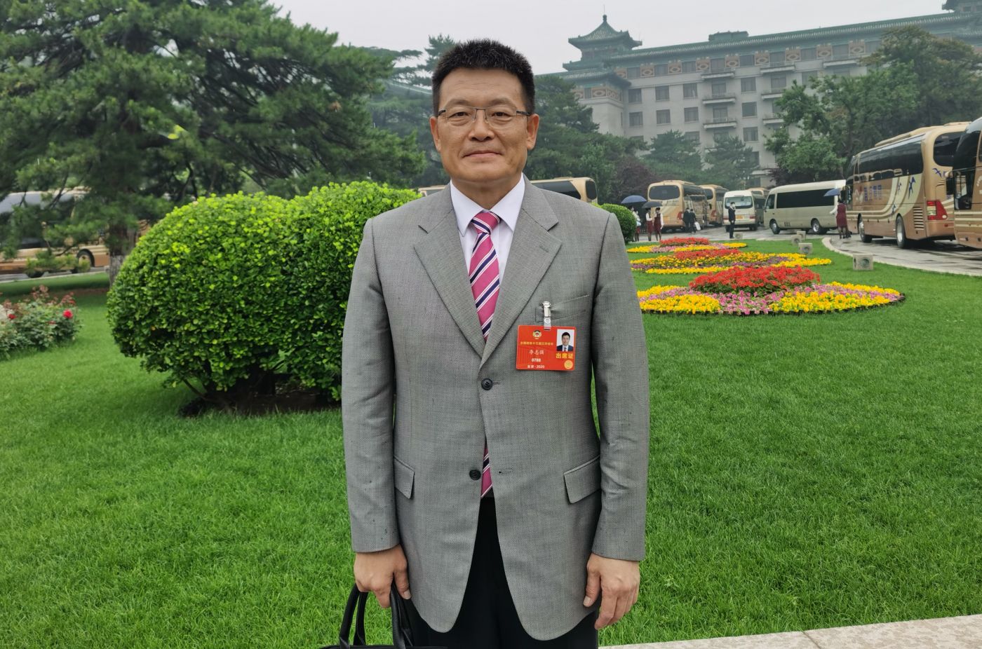 6.全国政协委员、易游（中国）<head>制造院院长、党委副书记李志强