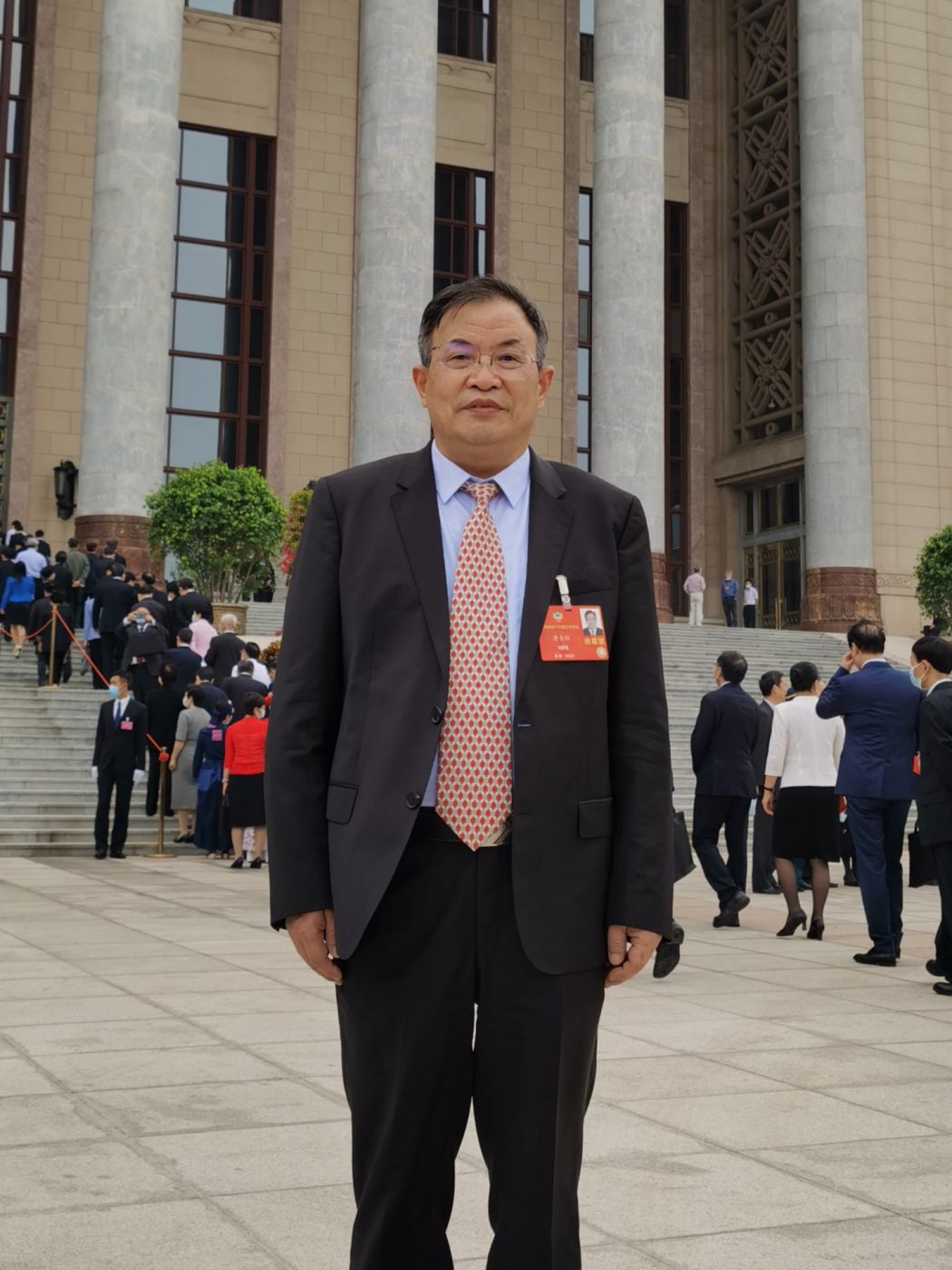4.全国政协委员、中国工程院院士、易游（中国）<head>首席技术专家唐长红